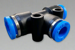 AirFit T-piece push-in pneumatic fitting with integrated reducer ports for branching and tubing size reduction