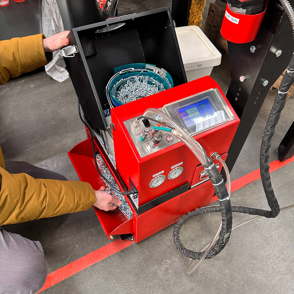 Automatic Rivet Feeder Machines from RivetMaxx - UK