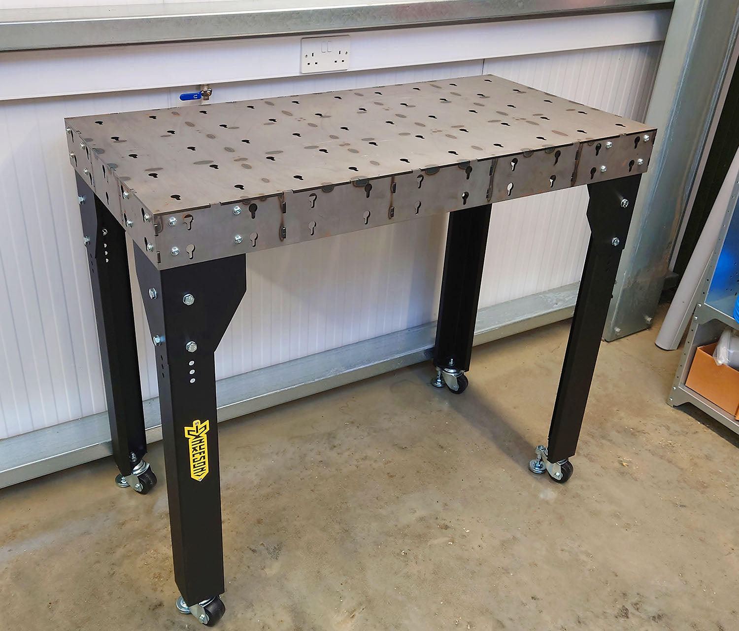 Table For Heavy Machine Modular Welding Table - Heavy Duty & Mobile Workstation
